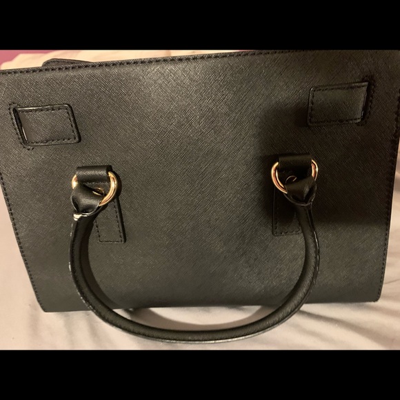 Michael Kors Hamilton Bag Medium Black and Gold - Picture 3 of 8
